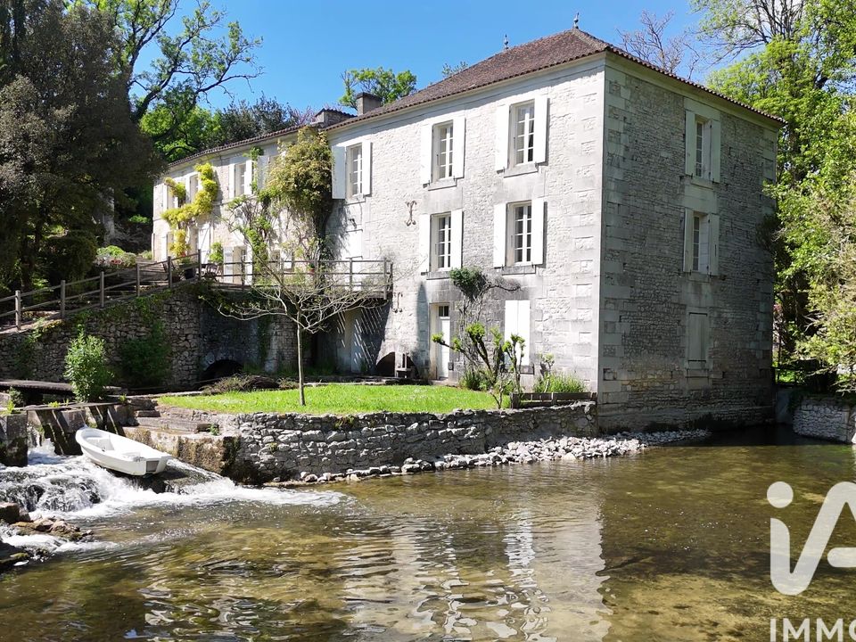 Villa i Gensac-la-Pallue, Charente - foto 1
