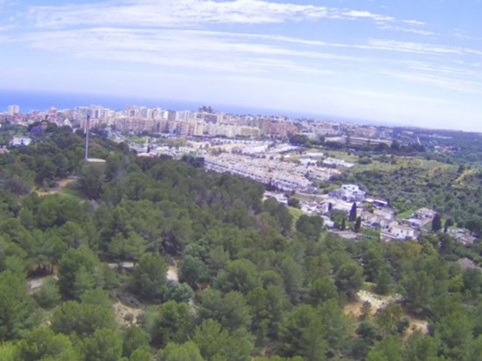 Helårsgrund i Torremolinos, Malaga - foto 1