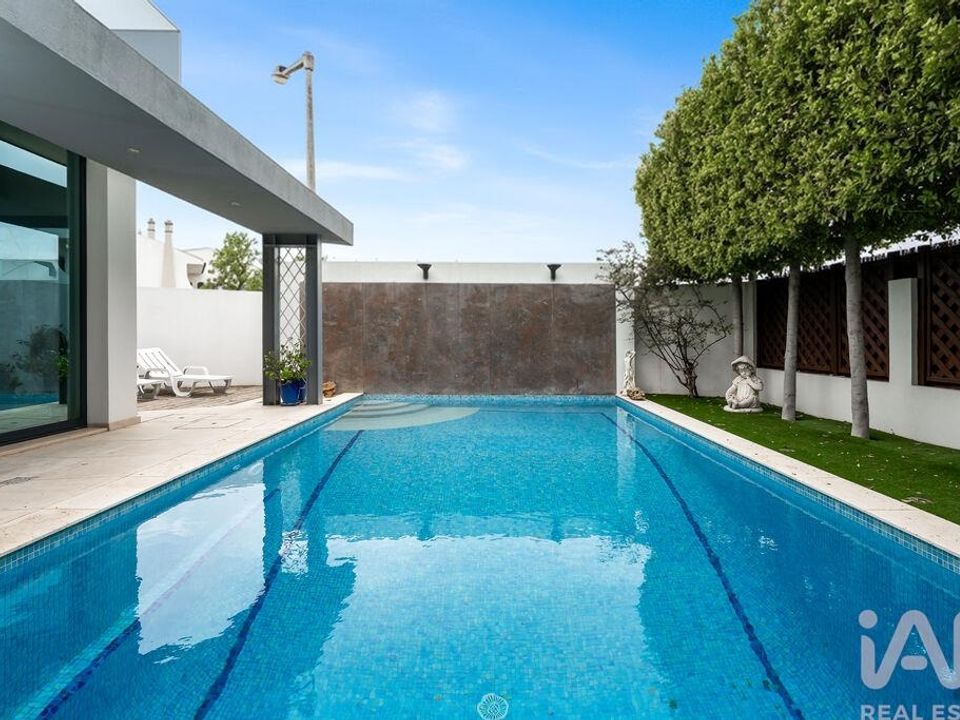 Casa unifamiliar a Loule, Faro - foto 2