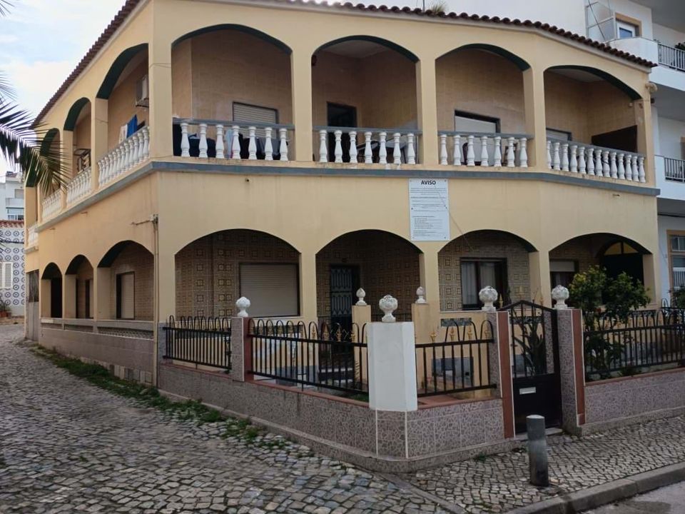 Villa i Quarteira, Faro - foto 1