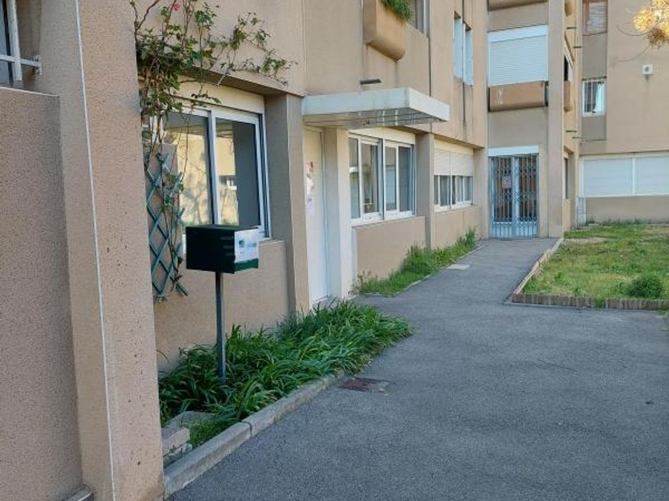 Erhvervsejendom i L'Isle-sur-la-Sorgue, Vaucluse - foto 2
