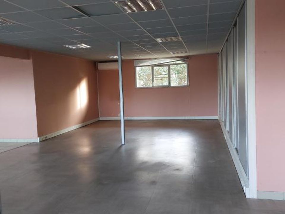 L'establiment comercial a Villeneuve-lès-Avignon, Gard - foto 5