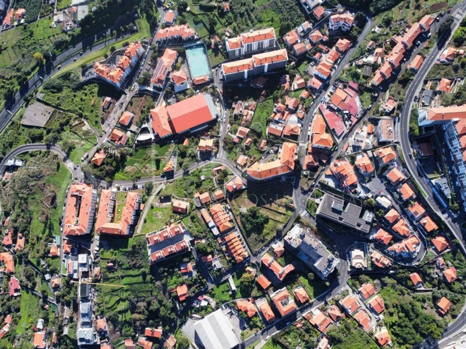 Helårsgrund i Caniço, Madeira - foto 2