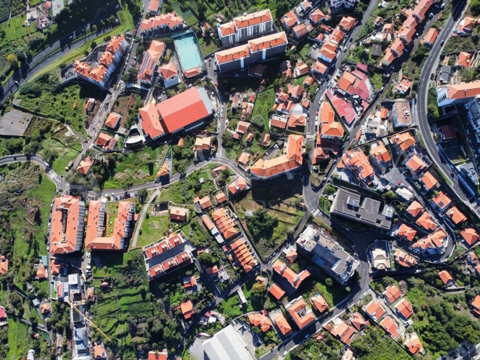 Helårsgrund i Caniço, Madeira - foto 3