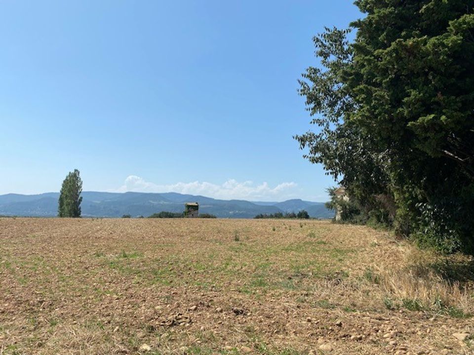 Helårsgrund i Montelimar, Drome - foto 1