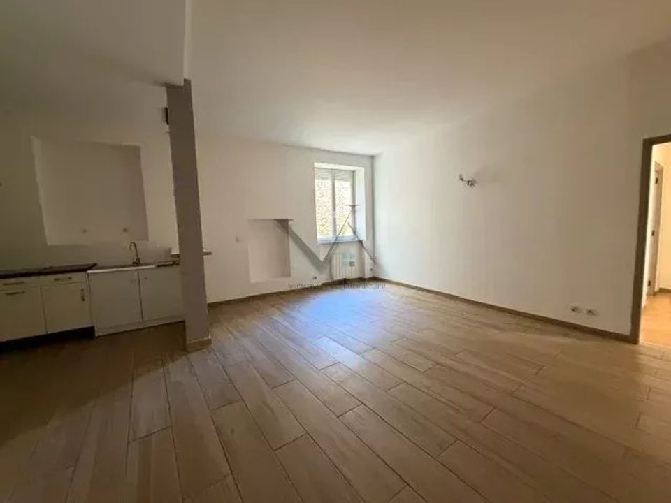 Apartment in Montelimar, Drome - photo 1