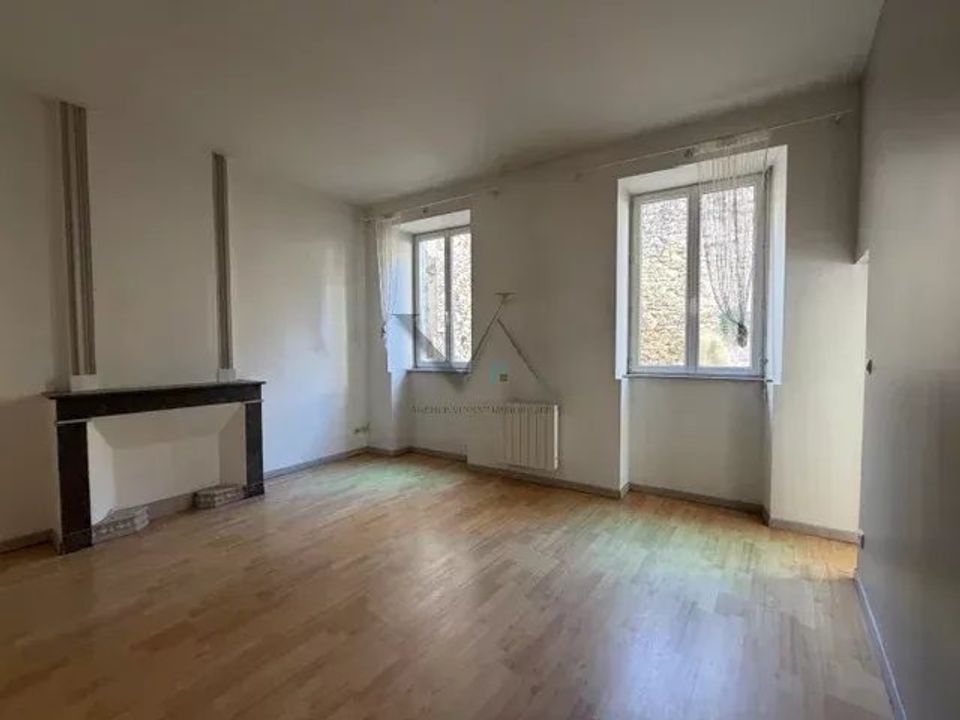 Apartment in Montelimar, Drome - photo 4