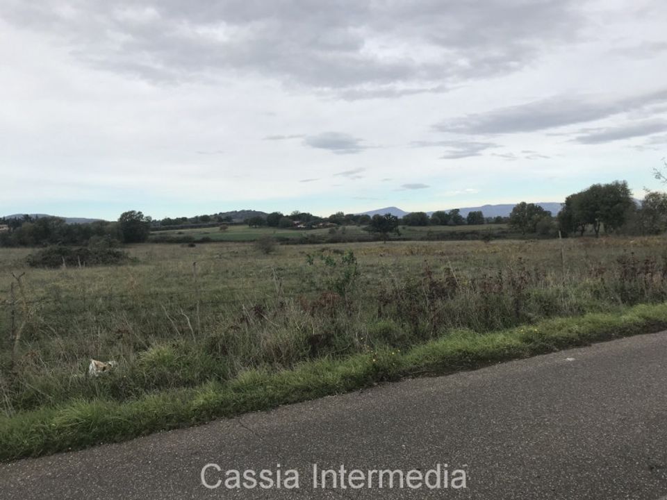Helårsgrund i Nepi, Viterbo - foto 1