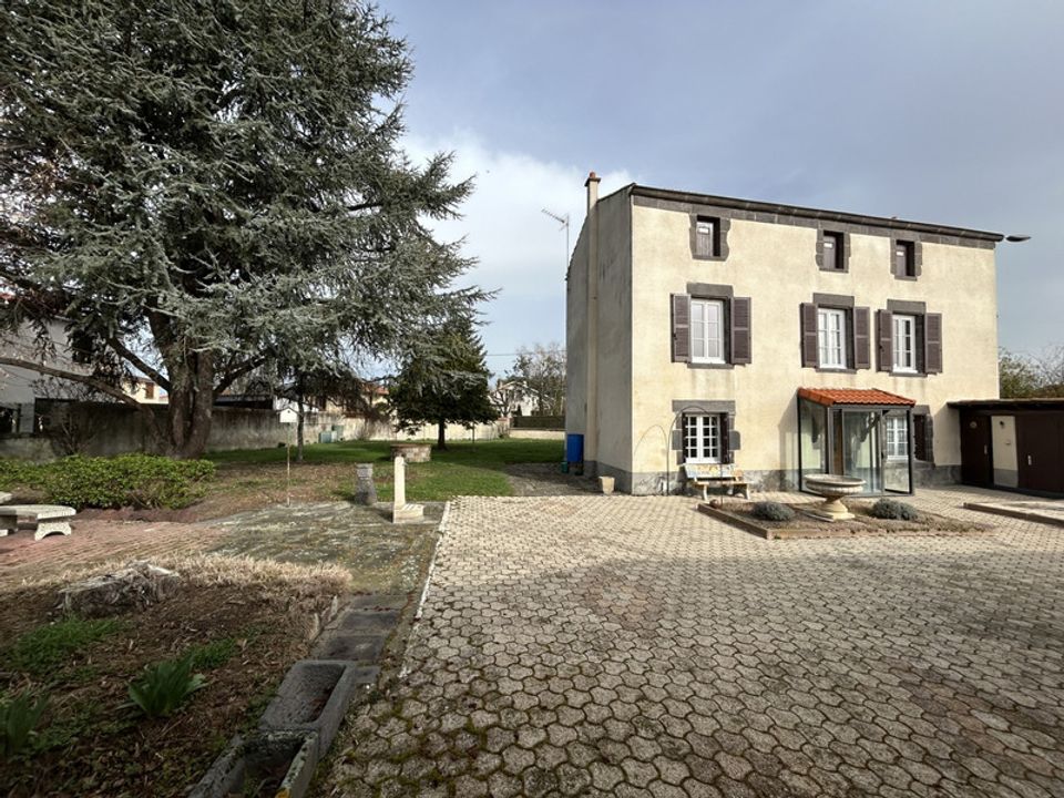 Villa i Saint-Beauzire, Puy-de-Dome - foto 1