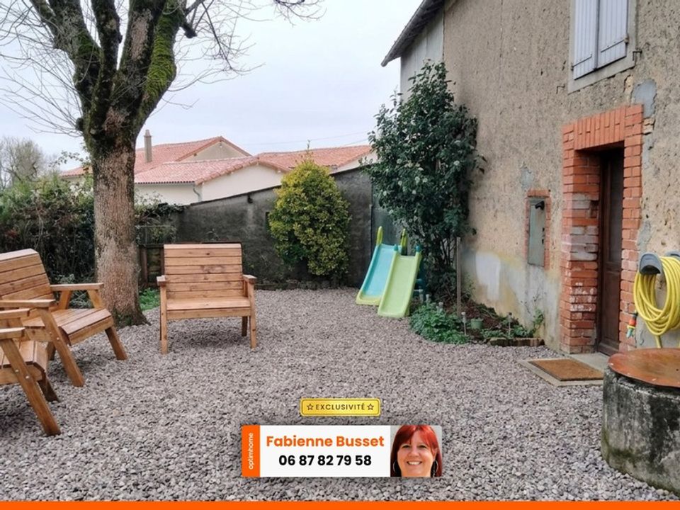 Landsbyhus i Le Vigeant, Vienne - bilde 1