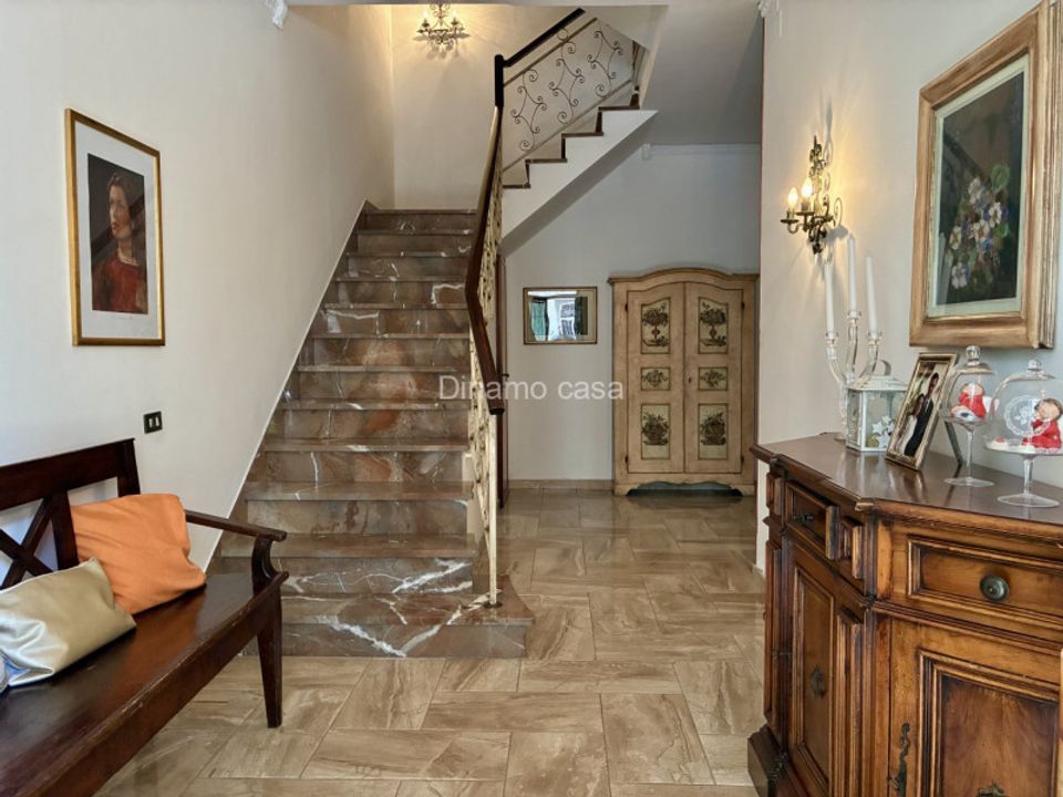 Rekkehus i Prato, Prato - bilde 1