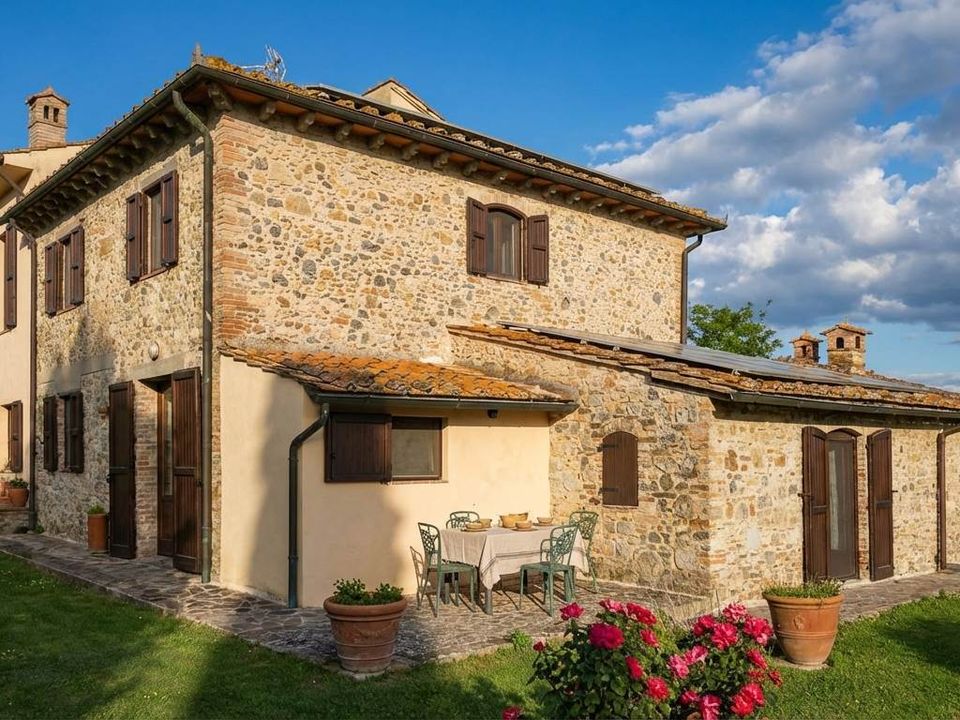 Gårdshus i San Gimignano, Siena - bilde 1