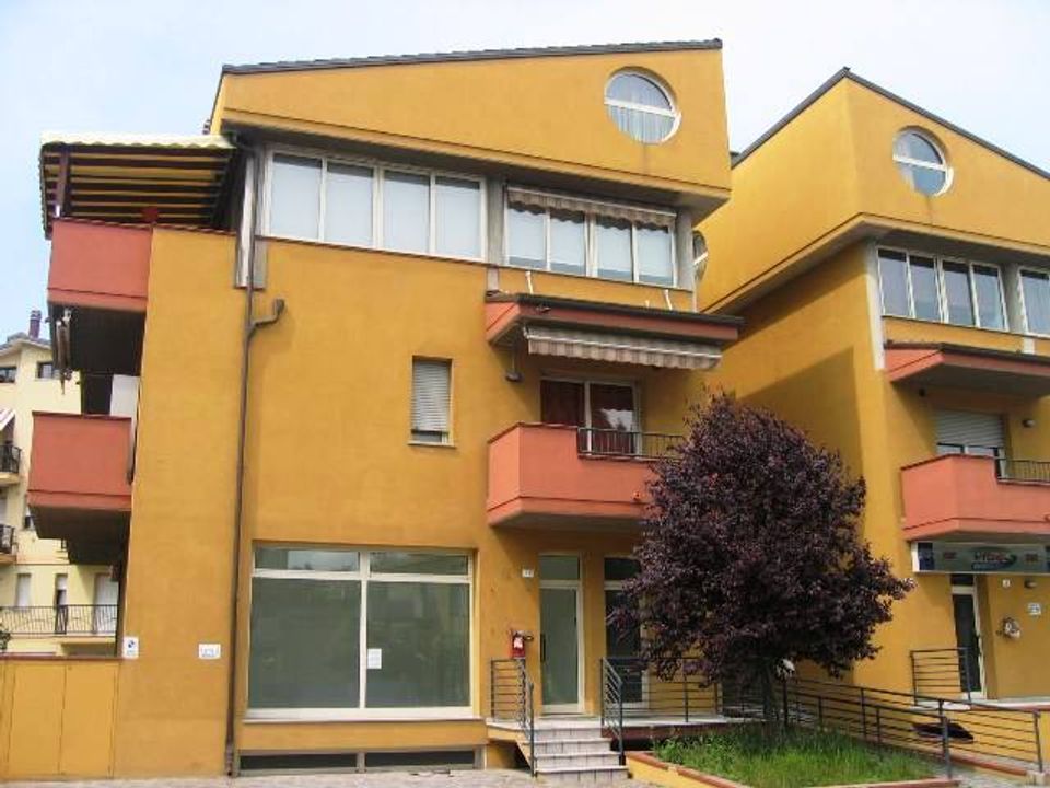 Erhvervsejendom i Rimini, Rimini - foto 1