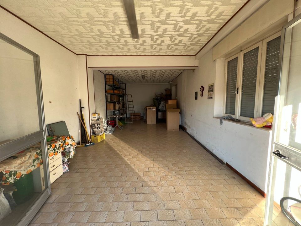 Parkeerruimte in Fermo, Fermo - foto 2