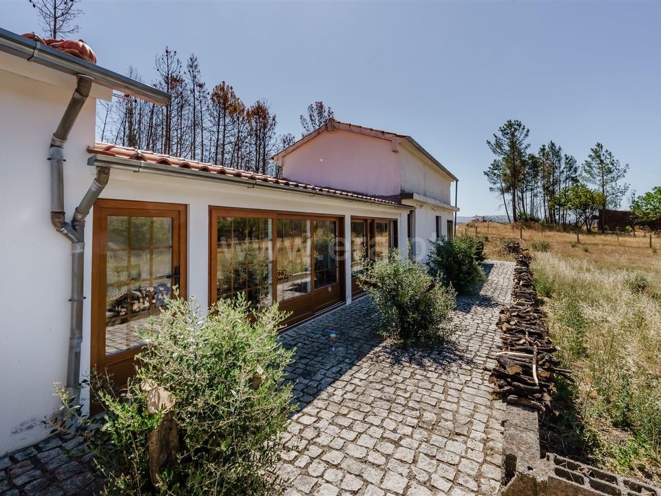 Casa de campo en Covilha, Castelo Branco - foto 3