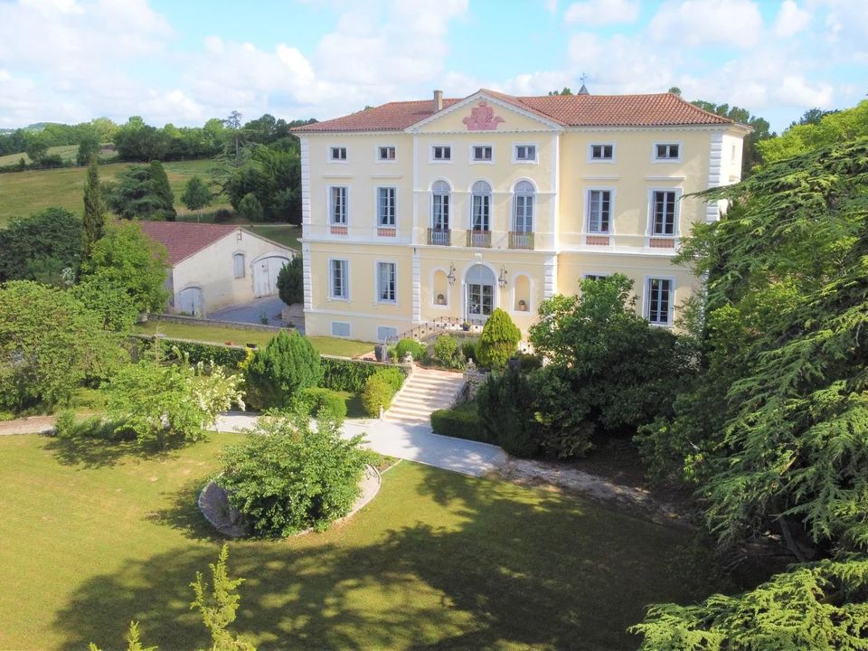 Villa in Monflanquin, Lot-et-Garonne - foto 1