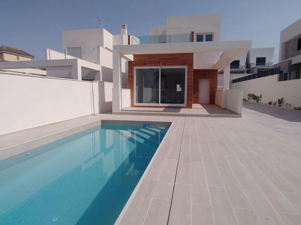 Villa i Torrevieja, Alicante - foto 1