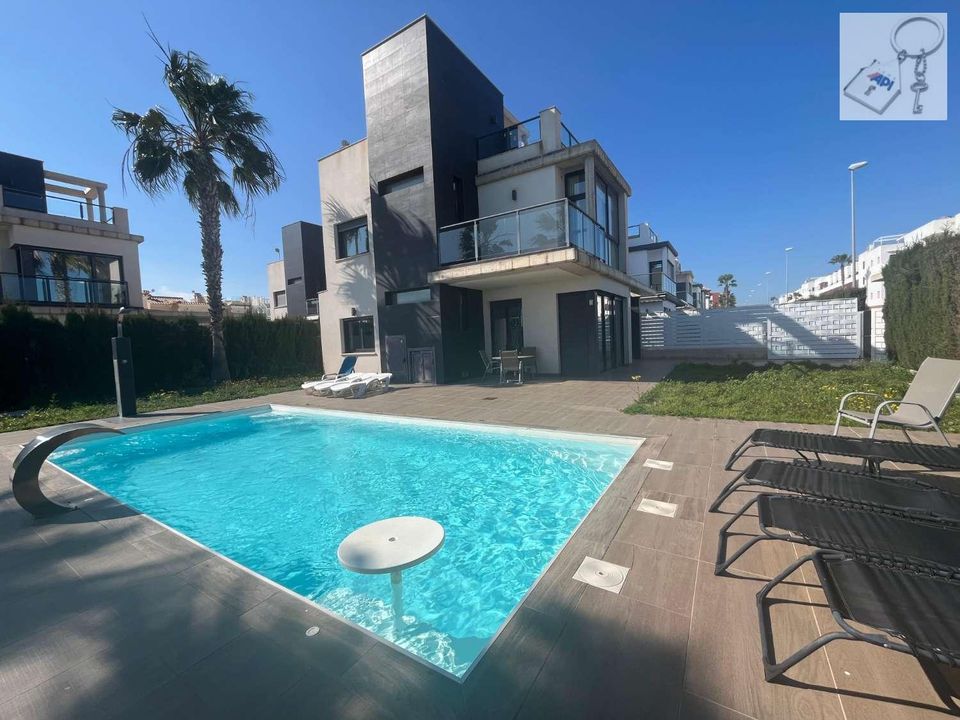 Villa i Orihuela, Alicante - foto 1