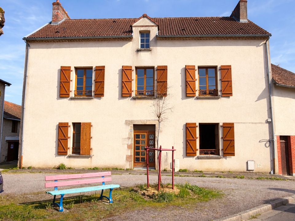 Villa i Magnac-Laval, Haute-Vienne - foto 1
