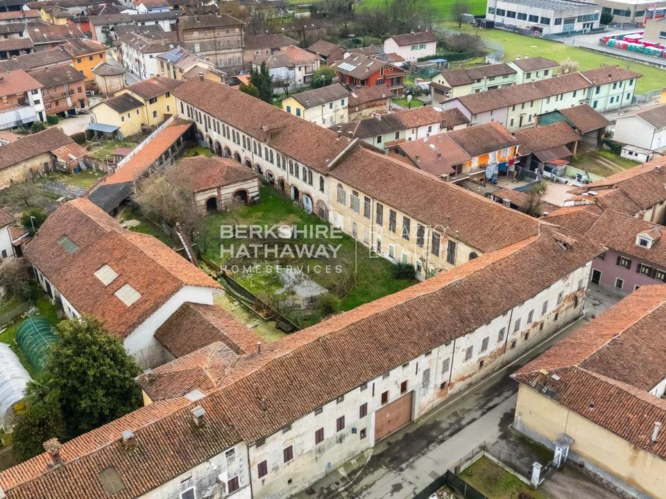 L'establiment comercial a Castagnole Piemonte, Turin - foto 2