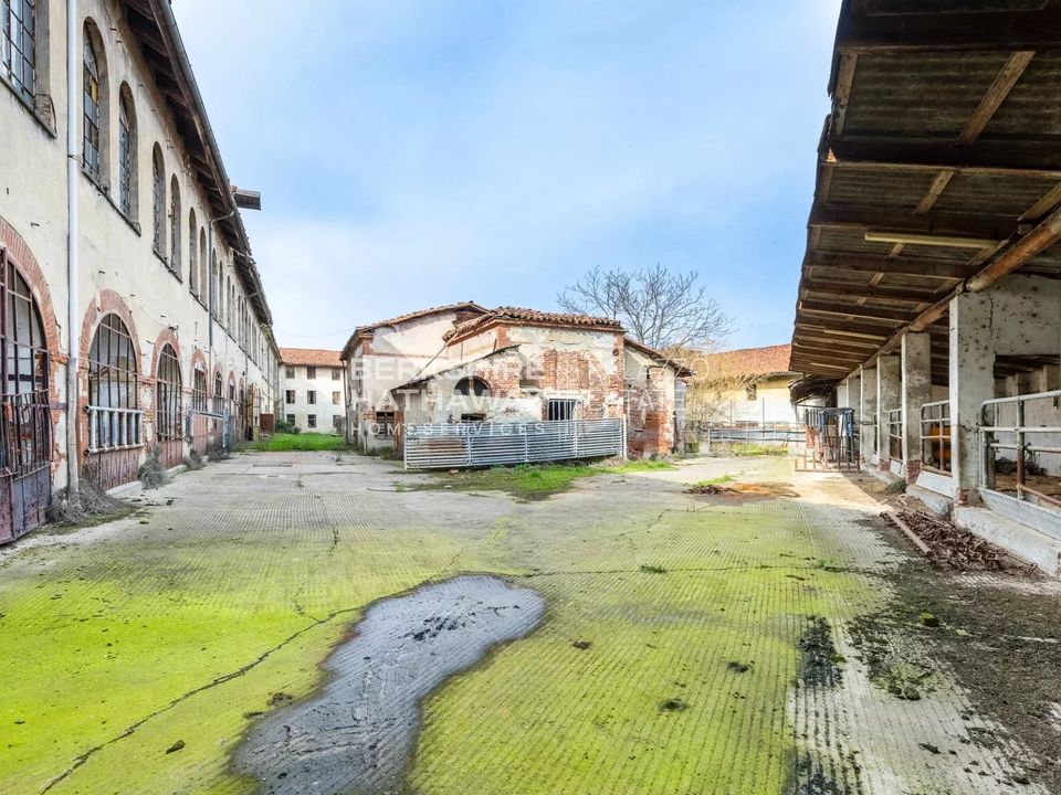 L'establiment comercial a Castagnole Piemonte, Turin - foto 5