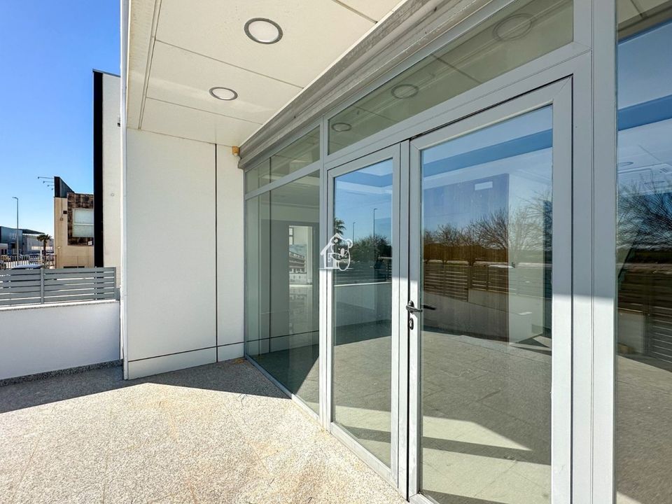 Commercial property in Almoradi, Alicante - photo 3