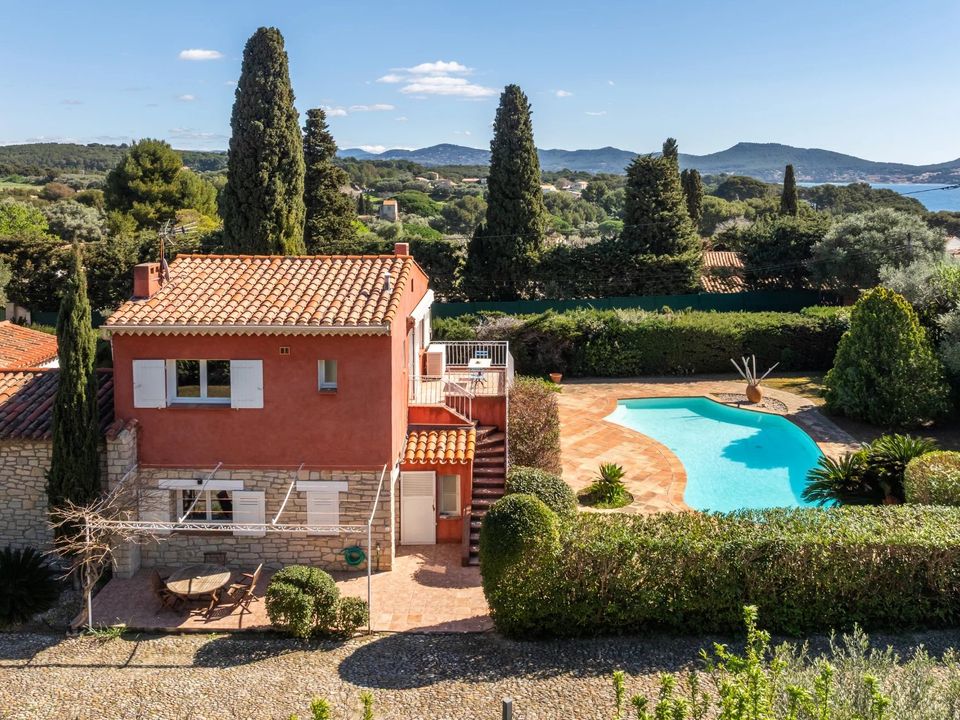 Villa i La Ciotat, Bouches-du-Rhone - foto 1