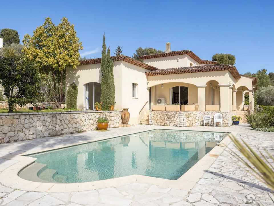 Villa i Antibes, Alpes-Maritimes - foto 1