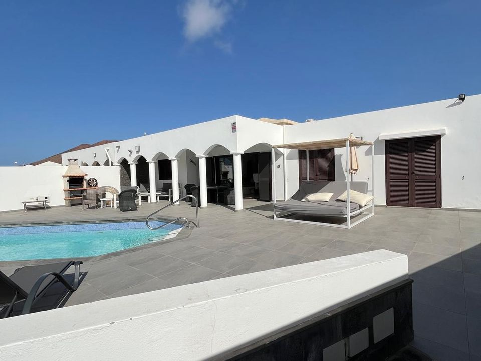 Villa i Playa Blanca (Yaiza), Lanzarote - foto 1