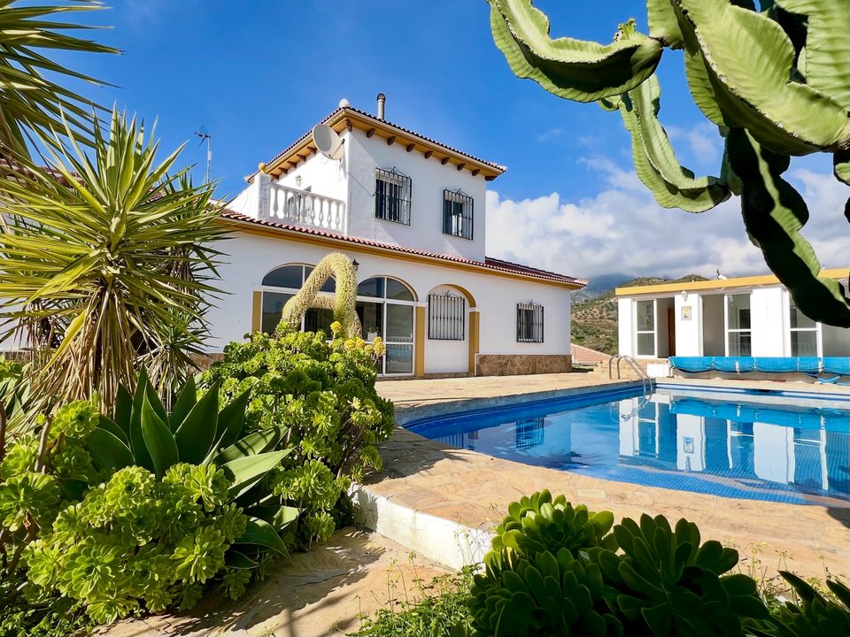 Villa i Canillas De Aceituno, Malaga - foto 1