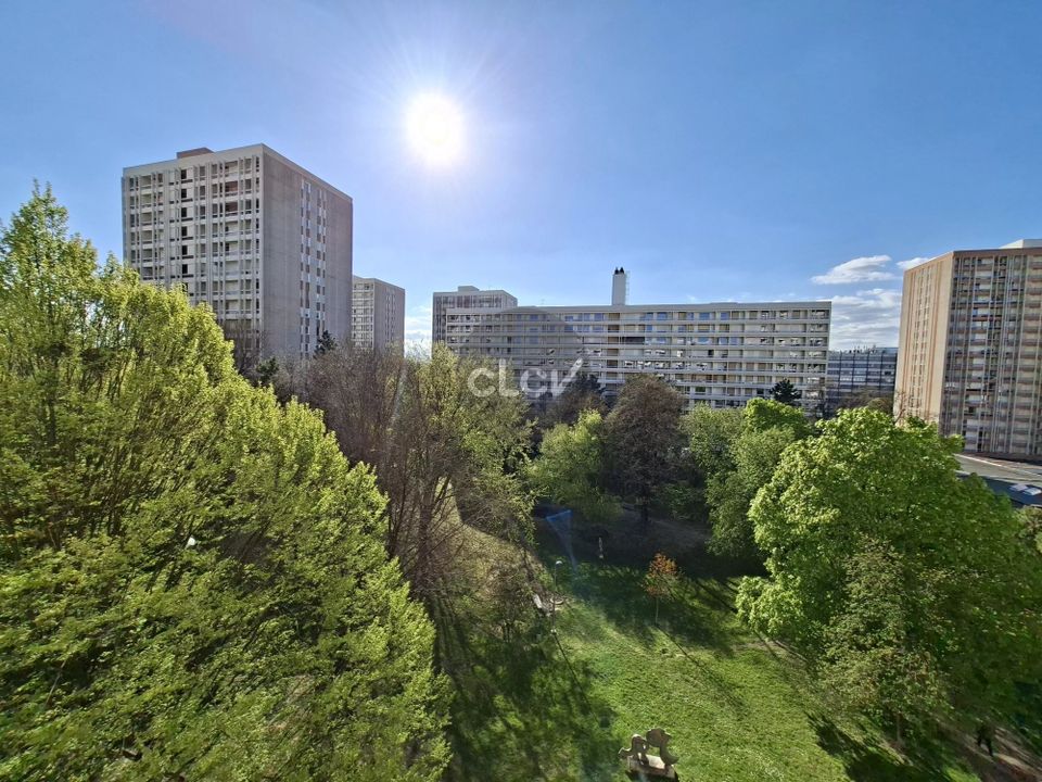 Lejlighed i Villeurbanne, Rhone - foto 1