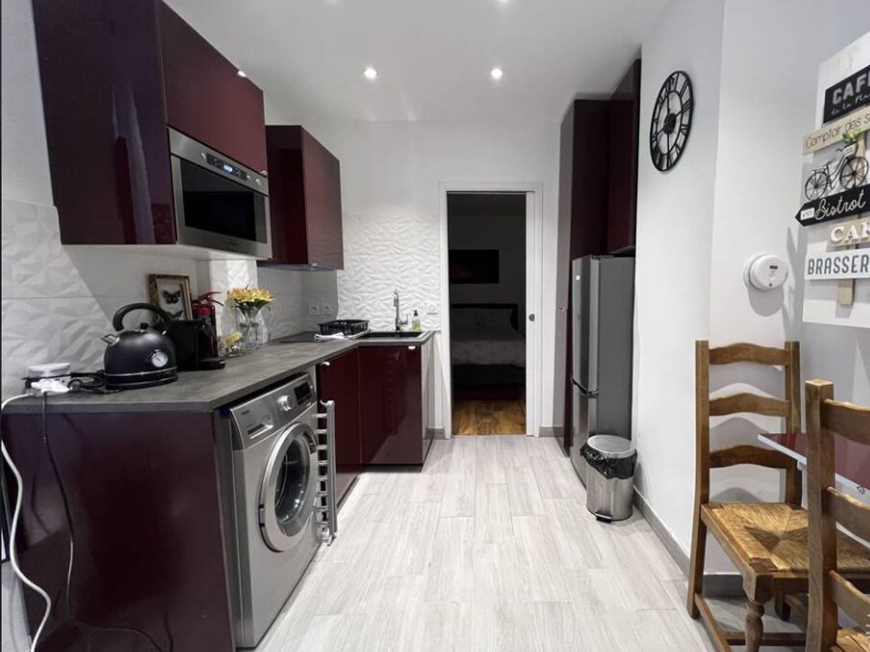 Apartment in Issy-les-Moulineaux, Hauts-de-Seine - photo 1