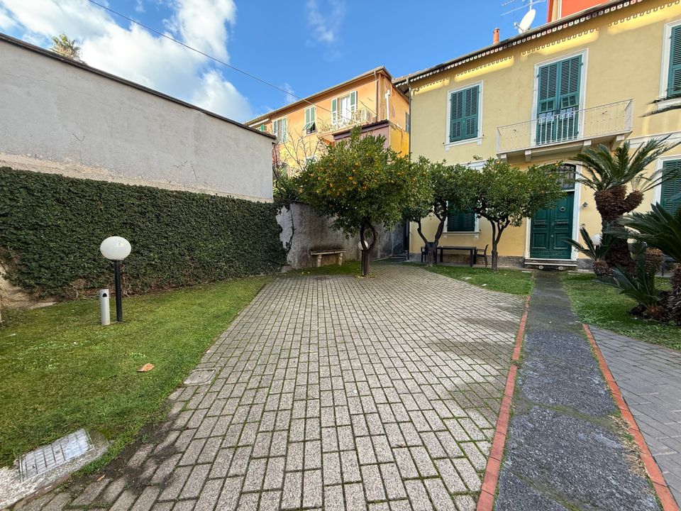 Rekkehus i Alassio, Savona - bilde 1