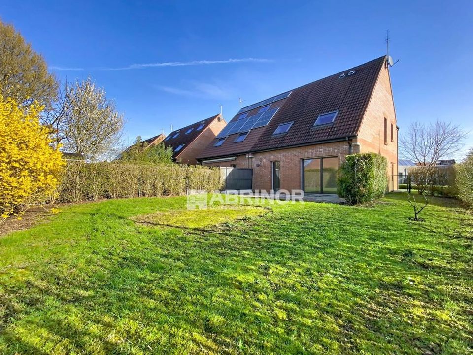 Villa i Neuville-en-Ferrain, Nord - foto 1