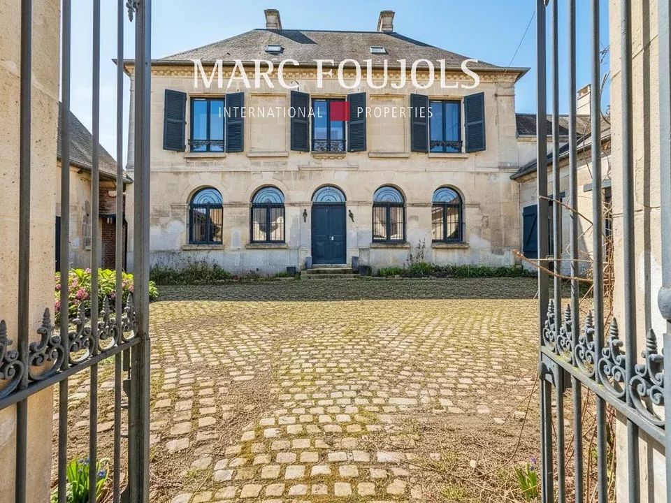Villa i Crépy-en-Valois, Oise - foto 1