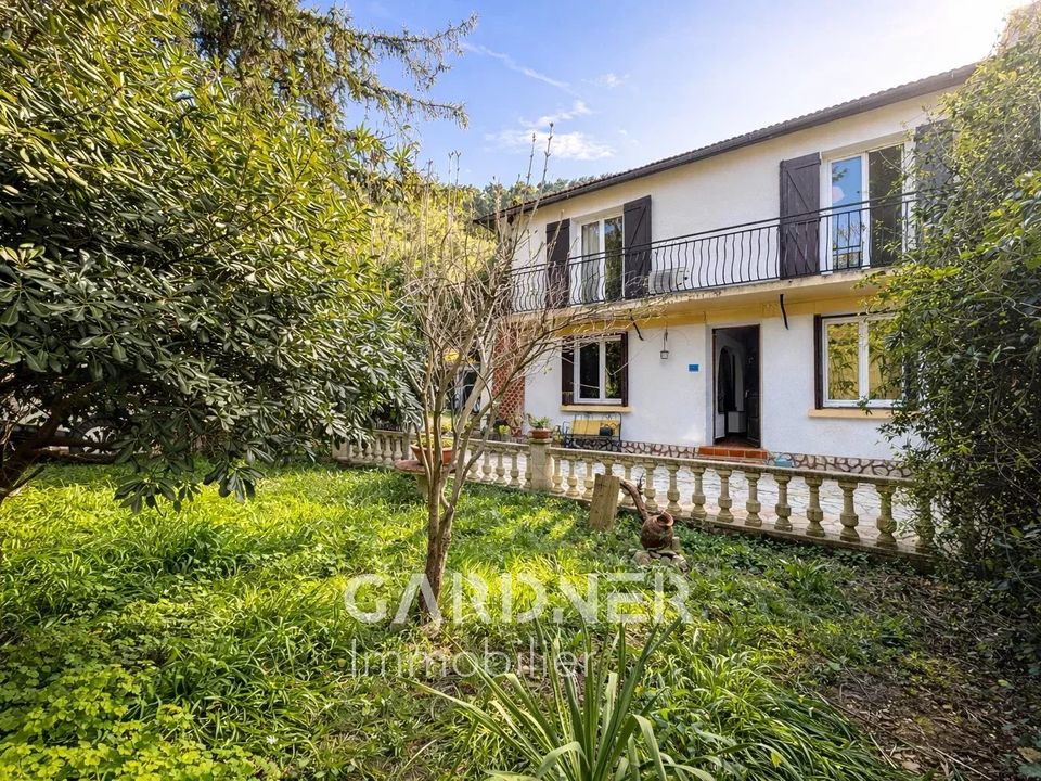 Villa i Aubagne en Provence, Bouches-du-Rhone - foto 4
