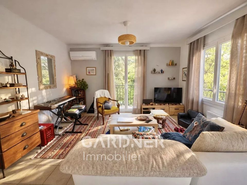 Villa i Aubagne en Provence, Bouches-du-Rhone - foto 2