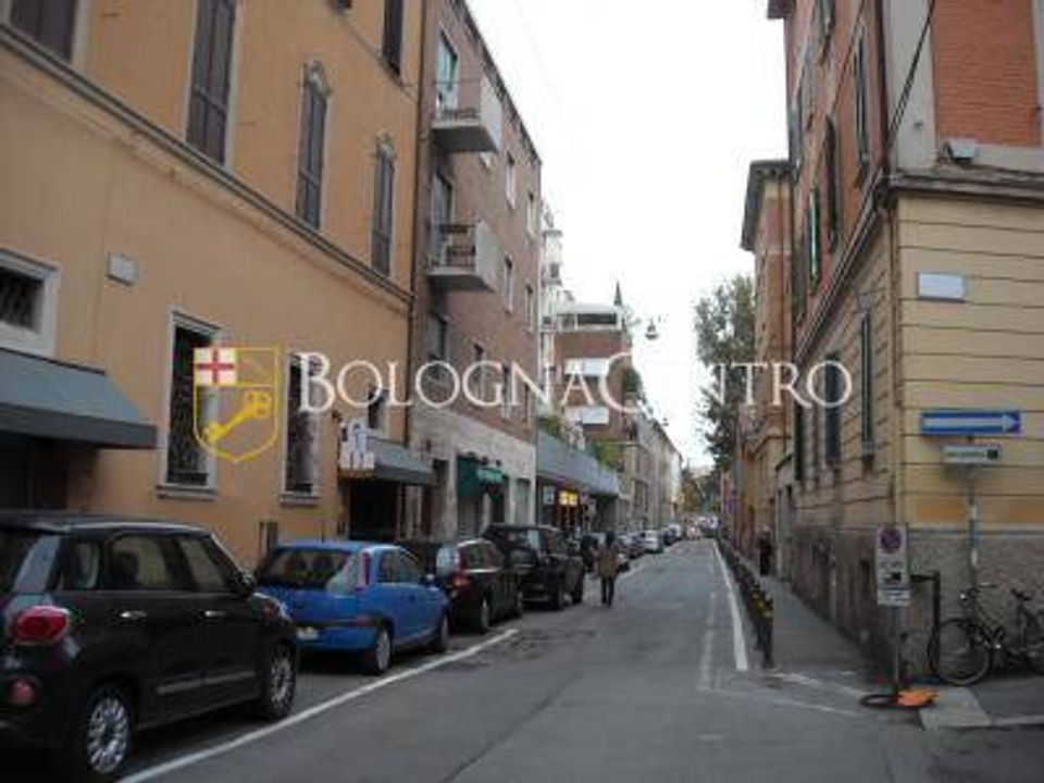 Parkplatz in Bologna, Bologna - Foto 1