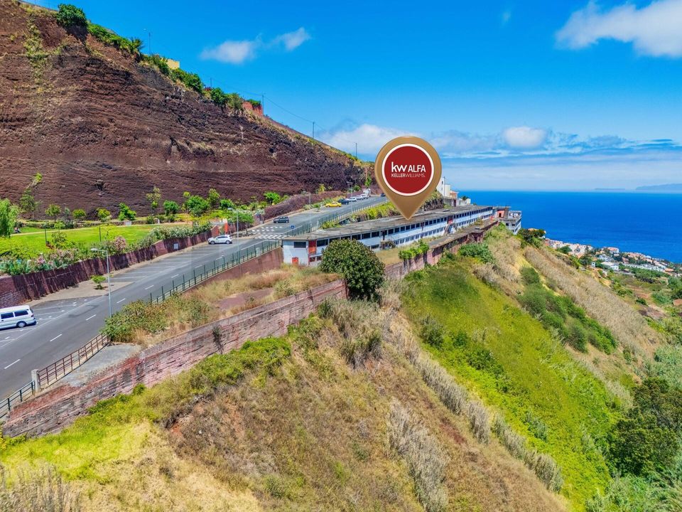 Erhvervsejendom i Santa Cruz, Madeira - foto 1