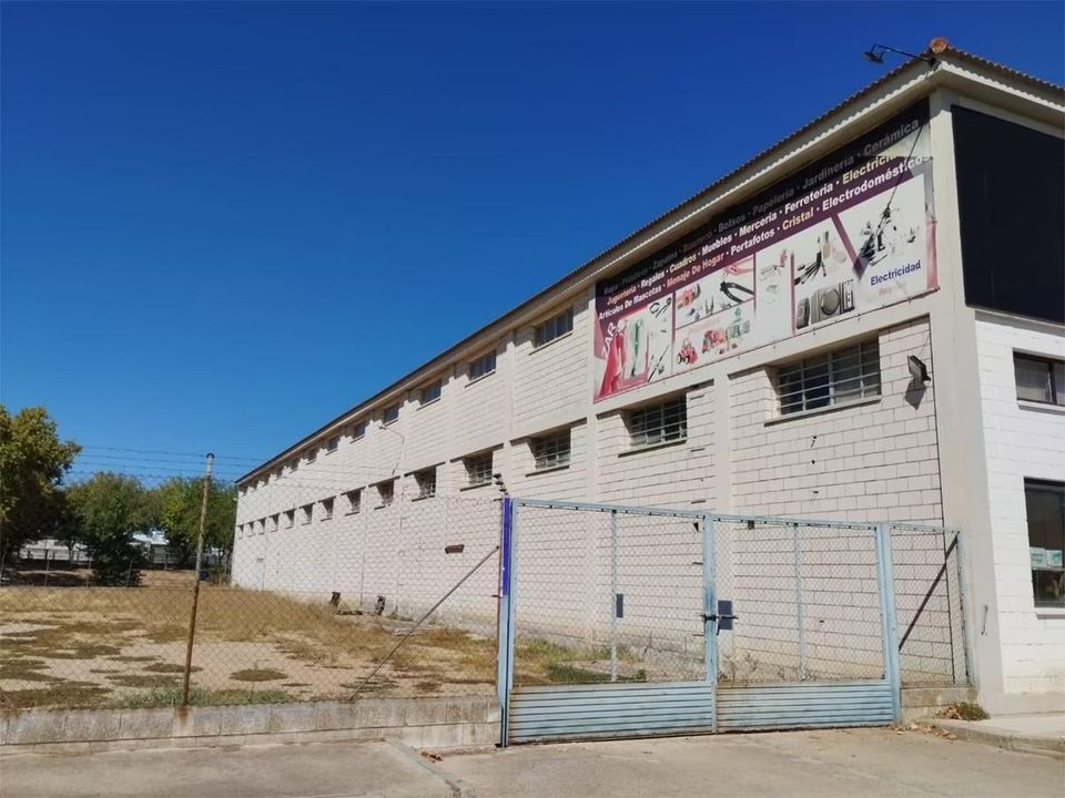Erhvervsejendom i Don Benito, Badajoz - foto 2