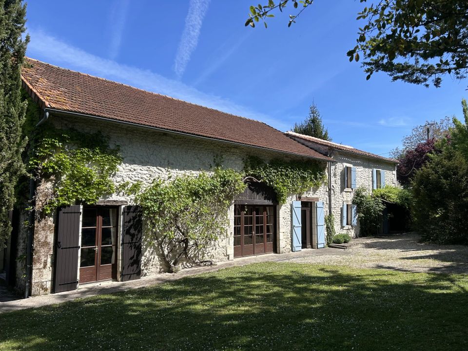 Villa i Bouteilles-Saint-Sébastien, Dordogne - foto 1