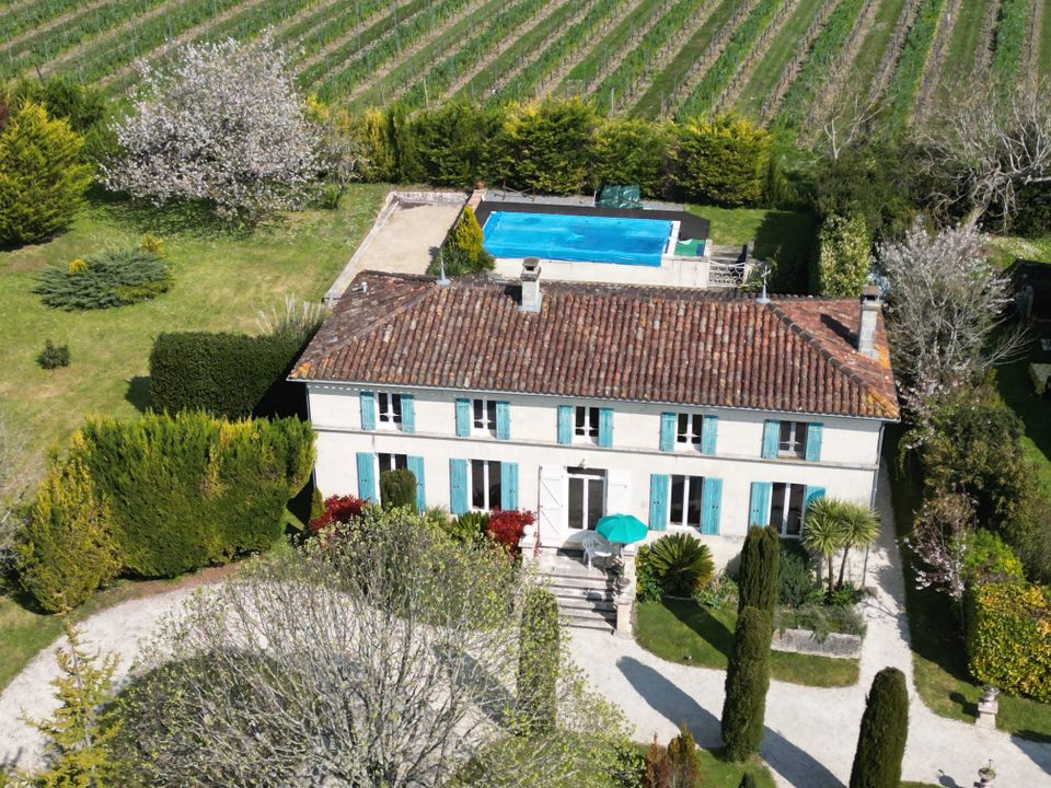Villa i Saint-Fort-sur-Gironde, Charente-Maritime - foto 1