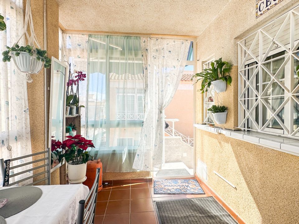 Квартира в Torrevieja, Alicante - фотография 3