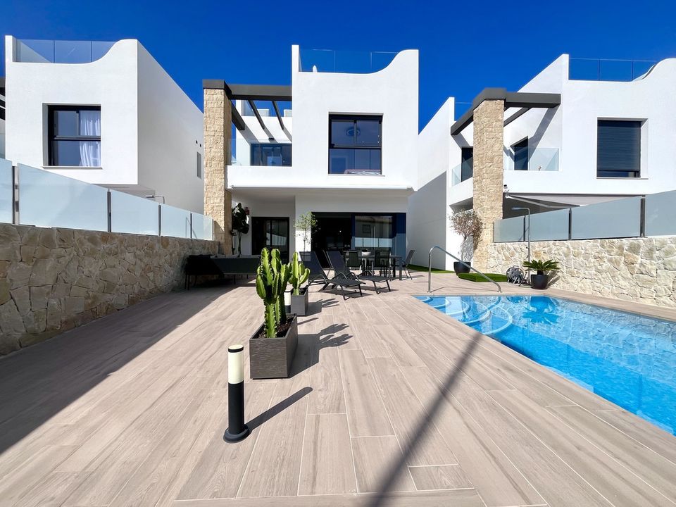 Villa i Punta Prima, Alicante - foto 1