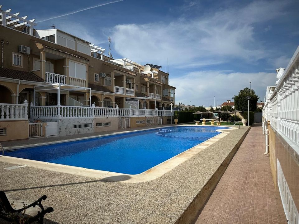 Byhus i Punta Prima, Alicante - foto 1