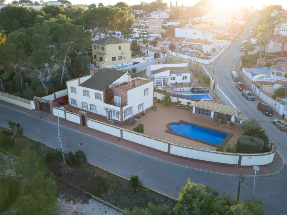 Villa i Los Balcones, Alicante - foto 1