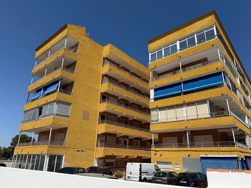 Lejlighed i Punta Prima, Alicante - foto 1