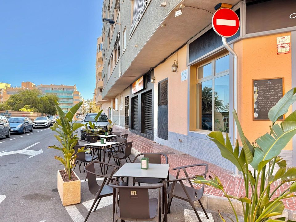 Erhvervsejendom i Torrevieja, Alicante - foto 2