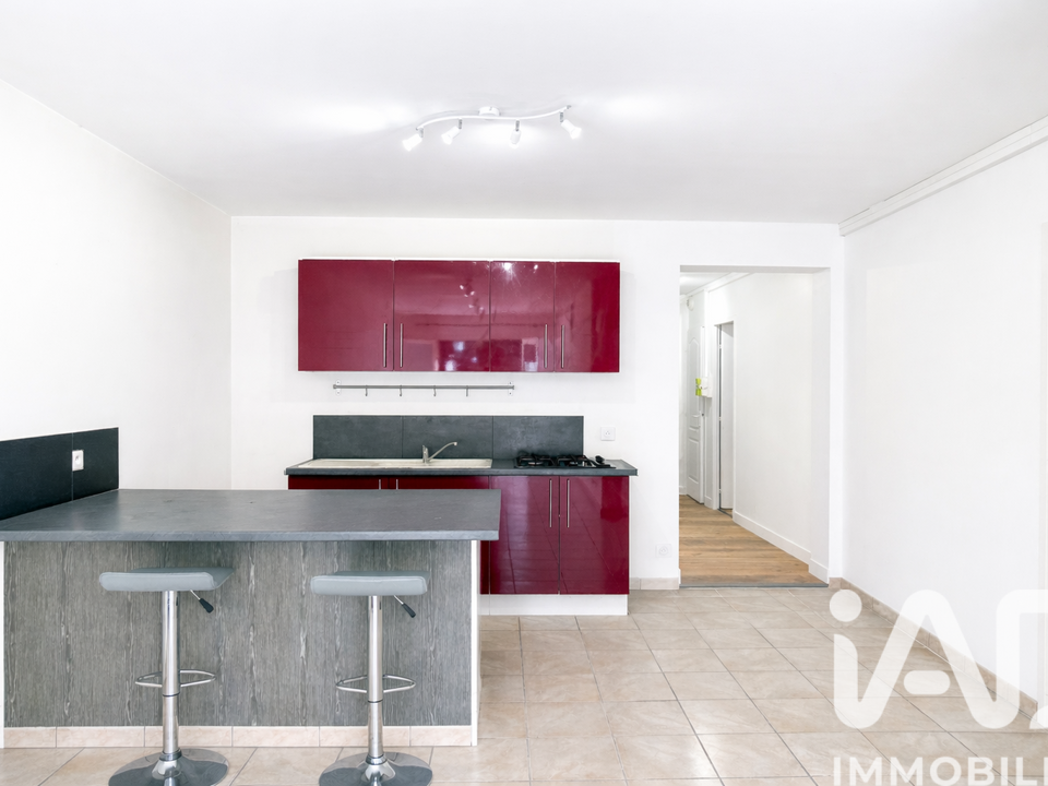 Lejlighed i Saint-Genis-Laval, Rhone - foto 3
