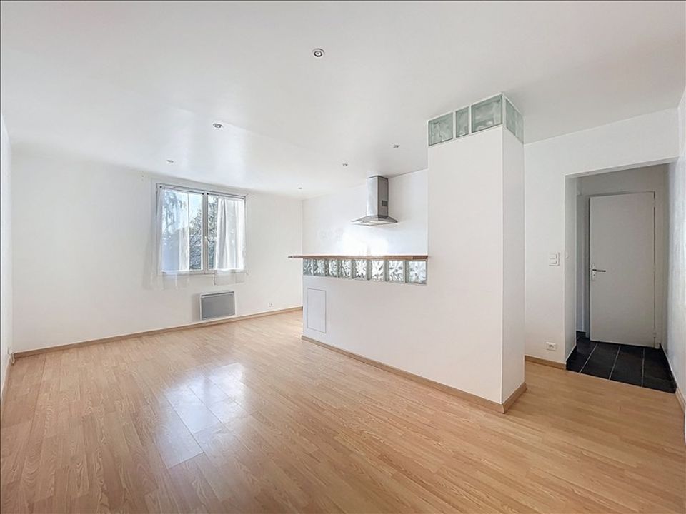 Lejlighed i Neuilly-Plaisance, Seine-Saint-Denis - foto 1